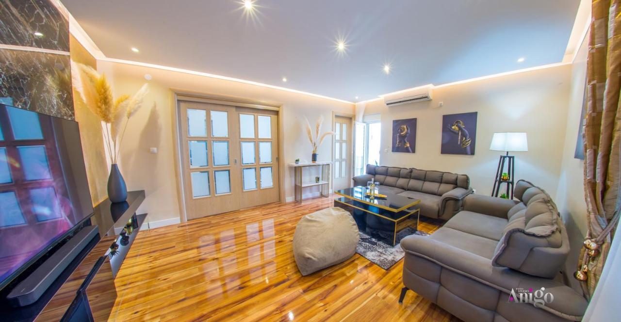 Luxury Apartment Black And Gold モスタル エクステリア 写真