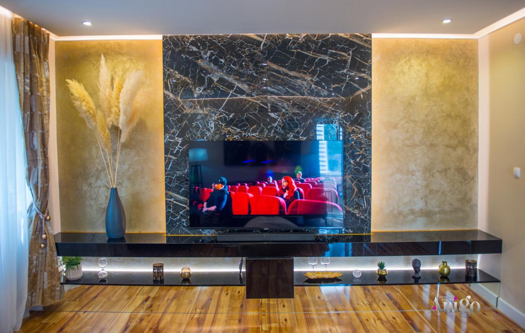 Luxury Apartment Black And Gold モスタル エクステリア 写真