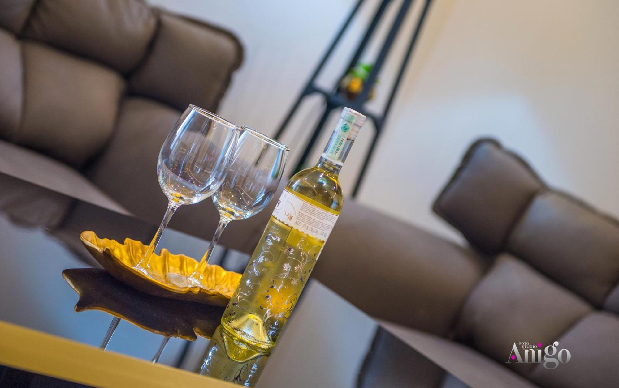 Luxury Apartment Black And Gold モスタル エクステリア 写真