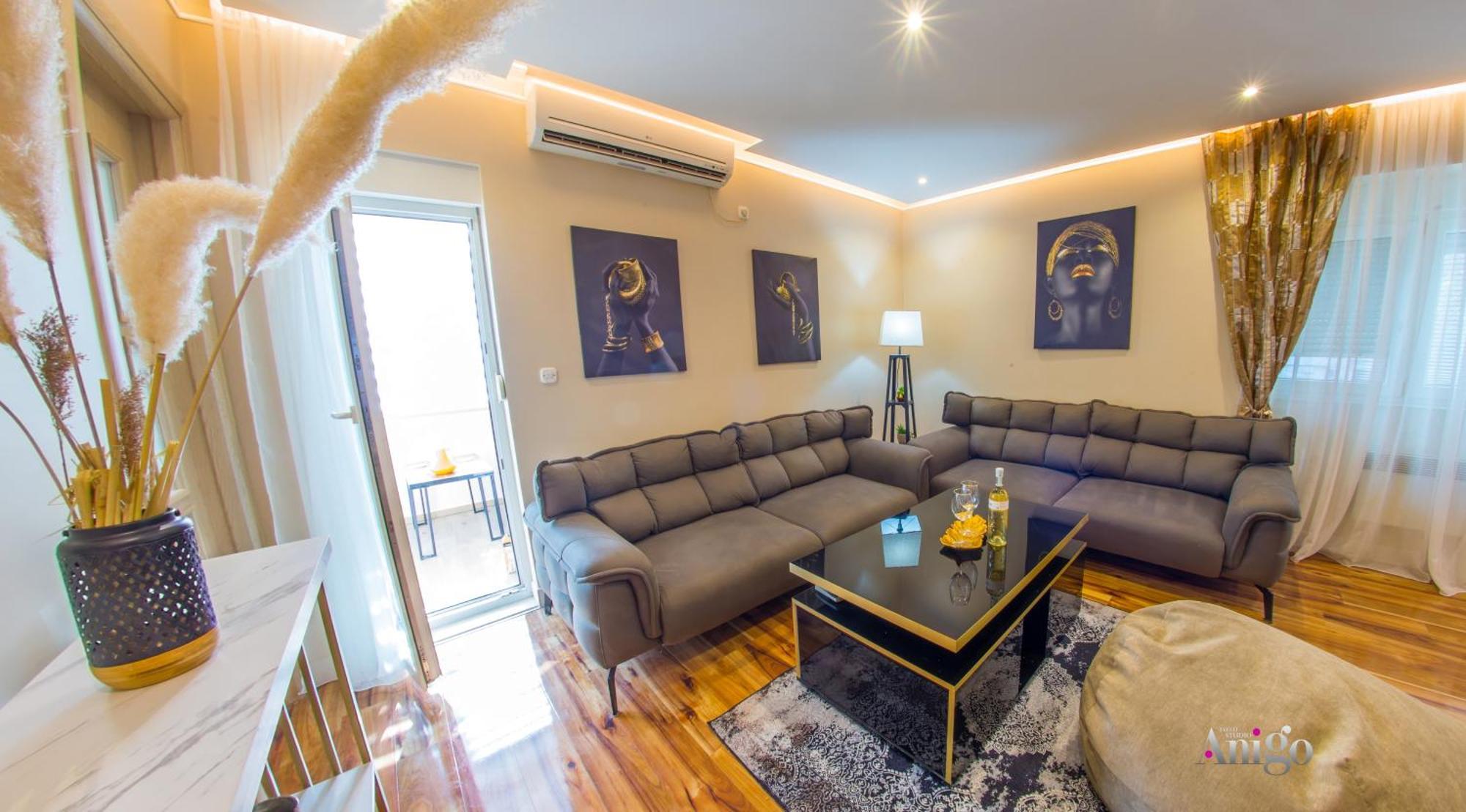Luxury Apartment Black And Gold モスタル エクステリア 写真